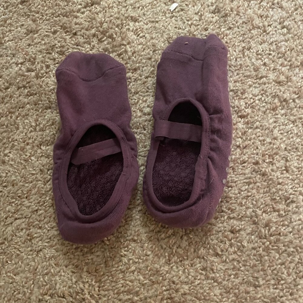 Solid Barre Liner Socks- Purple - All In Motion
